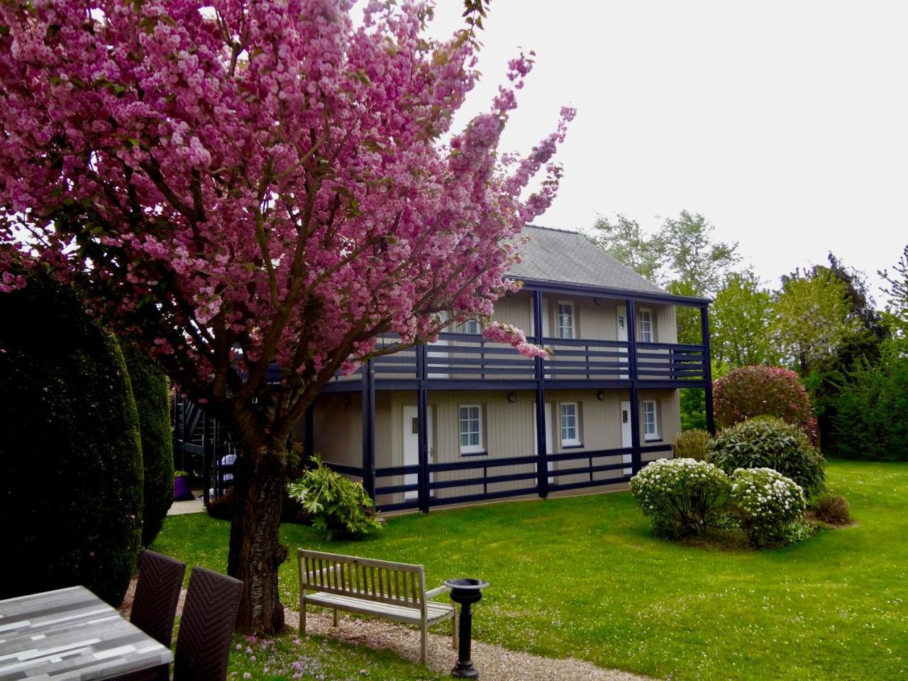 Hotel Nuit Et Jour - La Maison De Lucile كُنْكال المظهر الخارجي الصورة